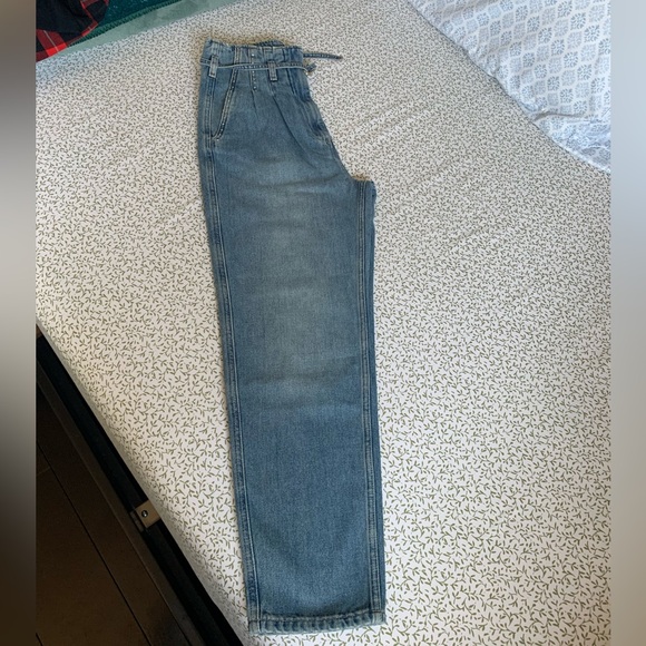 NOCTURNE
Women's High-Waisted Mom
Jeans 👖‼️‼️ - Picture 5 of 13